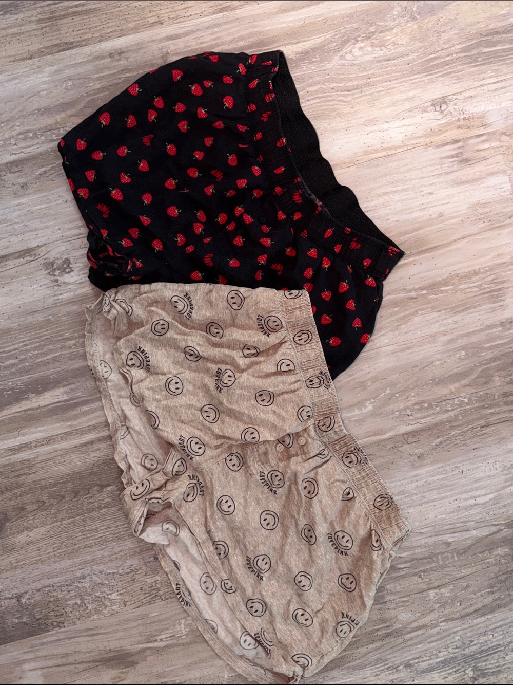 Set of 2 Lounge Shorts - Black with Red Hearts & Heather Gray Smiley